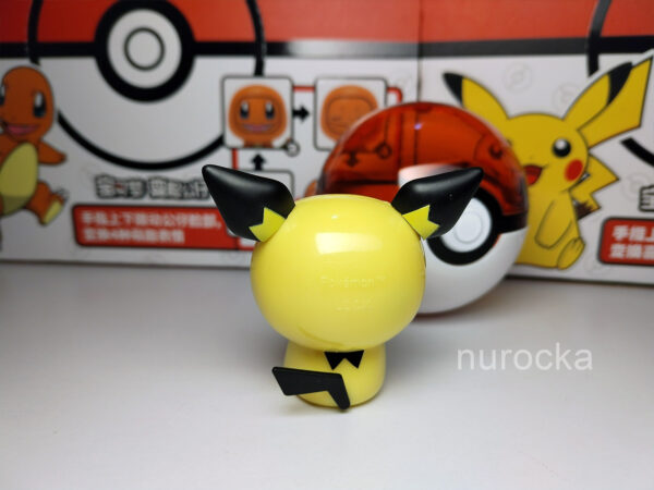 Pichu cambia expresion